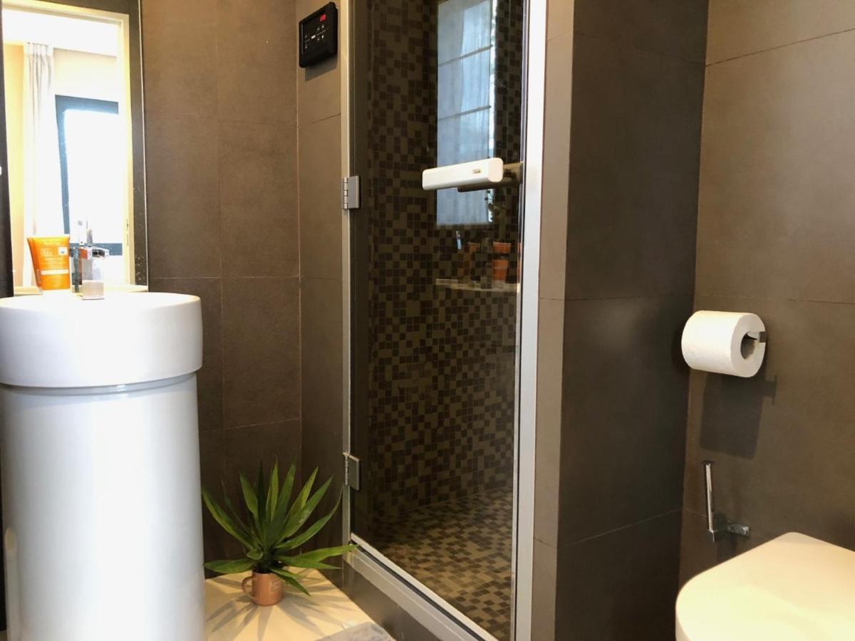 Appartement Montfleury, 2 Terrasses, 2 Chambres , 2 Sdb , Pkg Prive Piscine, 15 Min Walk To Croisette Beach And Palais Des Festivals Cannes Esterno foto